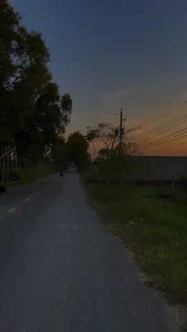 Tết này con sẽ về , dẫu ở đâu con cũng sẽ về 🥰...#radiobuon_02 #Tiktokgiairtri #tamtrang #xuhuong #CapCut 