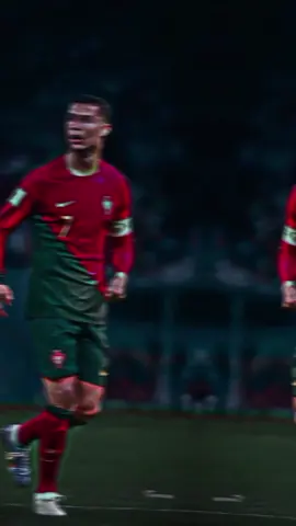 Ronaldo goals🇵🇹💯#maxamadqadar #football #skills #foryoupage #viralvideo #somalitiktok #fypシ゚viral #somalifootball #foryou #viral #fyp #football___skills20 