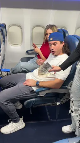 genius plane hack! 😲