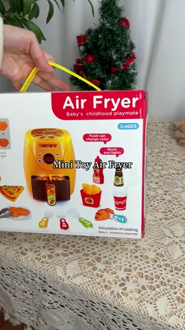 I’m obsessed with my son’s new toy air fryer ✨🍟#airfryers #kidstoysplay #trendhunter #summersales #tiktokmademebuyit #spotlight #autumnandwintertrendssale #tiktokshopblackfridaysale 