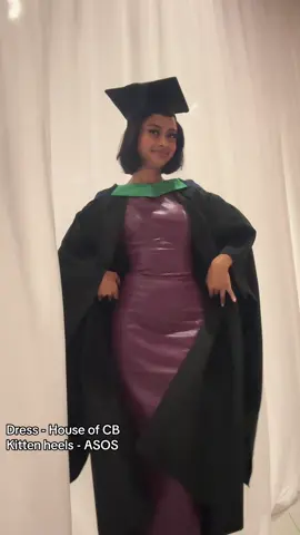 My voice was gone after my weekend celebrations. #fyp #graduation #ntu #notts #houseofcb #sahara #classof2023 #pourtoi #fitcheck 