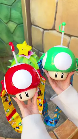 ユニバに行ったら必ず食べてほしいマリオフードまとめ！ニンテンドーワールドのクォリティが高すぎてまじでマリオの世界に入った気分になれる！ ①スーパーキノコドリンクボトル ②1UPキノコドリンク ③スーパースターポップコーンバケツ ④スーパーキノコ・ピッツァボール ⑤ハテナブロック・ティラミス ⑥マリオの帽子 ⑦ルイージの帽子 #usj #大阪グルメ #japanesefood #tiktokfood #マリオ  📍ユニバーサルスタジオジャパン