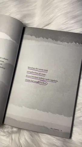 bgus bngt nih buku banyak kata kata yg relate #fyp #foryou #SelfImprovement #rekomendasibuku 
