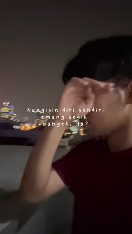 Kasian banget ya sama diri sendiri? Pengin ngeluh tapi gamau jadi beban, pengin istirahat sebentar tapi banyak yang diusahakan, pengin nyerah tapi banyak yang bergantung sama kamu. Terima kasih banyak ya, terima kasih sudah “tetap hidup” sampai sejauh ini, aku bangga ❤️