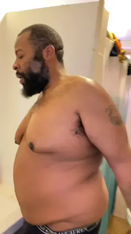 MY WIFE GOT ME YALL SMH @KEEPINITQUEENA PRANK WARS HAS BEGUN‼️ GO TO OUR YOUTUBE THE COUPLES HOUR SHOW AND SUBSCRIBE NOW! #fyp #viral #couplesgoals #pranks #prankwars #youtube #subscribe #relatable #blacklove #haircut 