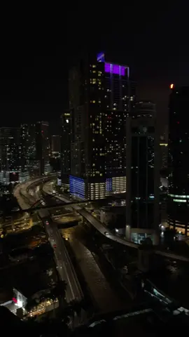 Night city 😻 #dmanapoff #malaysia #kualalumpur #nightcityview 