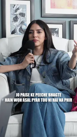Can money buy love? #honesthourpodcast #shahveerjafry #mominasundas 