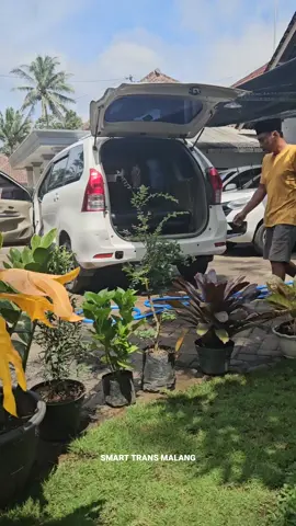 sewa mobil malang batu bromo www.smarttransmalang.com your traveling partner