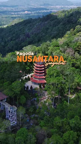 Wisata Bangka : Pagoda Nusantara  Lokasi : Sungailiat . . . @Wonderful Indonesia  #drone #wisatabangka #wonderfulindonesia #babel #orangki #fyp #videodrone #banel #wisata2024 