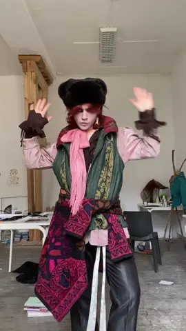 #queer #unconventional #outfit #maximalism #personalstyle 