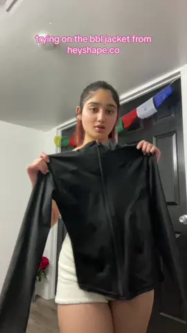 @HeyShape loving it 😍😍 #fyp #fypシ #fypage #shapewear #heyshape #bbljacket #gymwear #:)#CapCut 