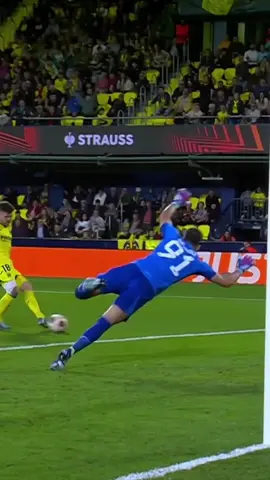 Triple save 🤯 #EuropaLeague #Goalkeepers #UEL 
