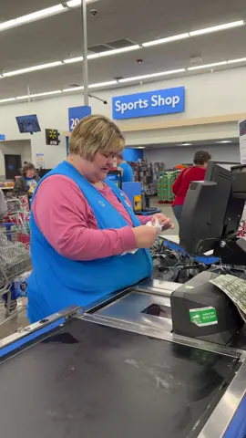 We got to go through sweet Tammy Friends lane today at Walmart in Richmond, Kentucky and she helped us with another day of celebrating 22 Years of Adams being in business. #Adamsgivesback
