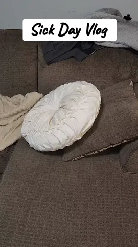 Huge thanks to my amazing hubby for being the best support these past few days! Today is a tad better than yesterday.. 🥺🤧 #SickDayVlog #ChiliAndCornbread #RealLifeBeLike 