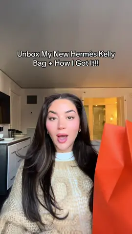 I still can’t believe it 🥹 #hermes #hermeskelly #hermesbirkin #hermeskellyunboxing #hermesbirkinunboxing #unboxing #luxurybags #aspen #6monthspregnant 