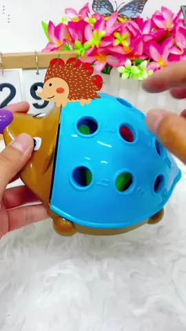 This hedgehog toy can exercise your baby's hand strength and fine finger movements, and also improve your baby's concentration#fyp #Early education toys # Baby toys # Educational toys#TikTokShopCrossBorder_SEASales 