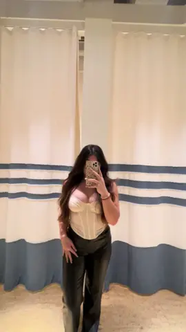 🤍holiday fit inspo🤍 . #garagestylecrew#iweargarage#holiday  