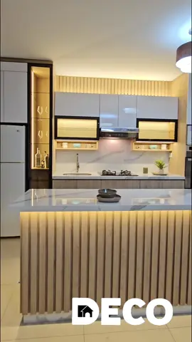 HERMOSA COCINA🤎 Hecho por el equipo DECO con mucho amor 🫶 Cotiza yaa 👩‍💻 con nosotros al 904700254 ó visitanos en nuestra tienda física 📍 Villa el Salvador-Parque Industrial GALERÍA CIUDAD DEL MUEBLE stand 31 🤗 #cocinasbonitas #cocina #cocinamoderna #diseño #design #decodiseñosamedida #s23ultra #peru #pelikano #arquitecturadeinteriores #piedrasinterizada 