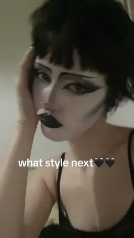 i LOVED this sm 🖤🖤 WHAT NEXT               #fypシ #viral #fyp #tradgoth #tradgothmakeup #makeup 