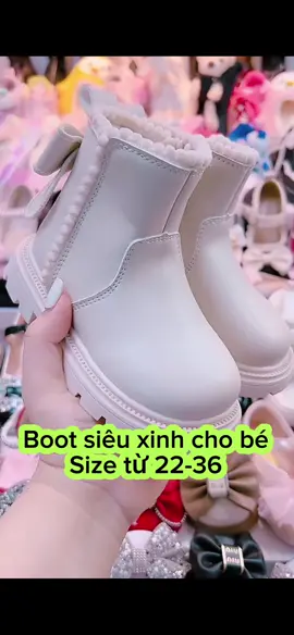 Boot nơ sau siêu xinh 2 mày cho bé yêu. Size từ 22-36 #bootbegai #botbegai #botchobegai #botkhoasau #giaybotbegai #giaybotchobe 
