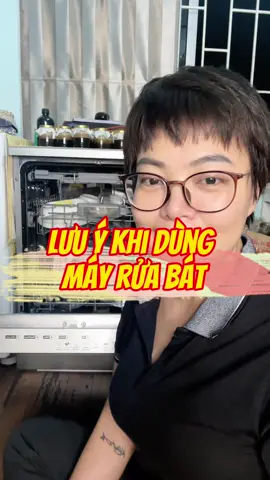 Những lưu ý khi dùng máy rửa bát cgo các mẹ.  À bác nào muốn rinh em giống mình thì em đang có giá cực tốt. Chưa đến 10 củ khoai. #nagakawa #mayruabat #tết_để_anh_lo_hết #luuykhidungmayruabat #trending 