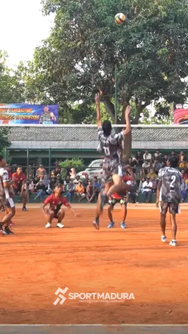 JJ Tipis orapopo🔥🔥🔥 #roymartin #roymartinez #sportmadura #wearesportmadura #tarkammadura #maduravolly #volimadura 