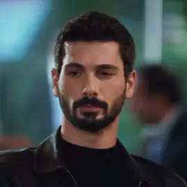فديت طوله ومشيته 🫠 #denizcanaktaş #miraydaner #halzey #foryoupage #hudutsuzsevda #foryou #turkishseries #turkishdrama #turkdizi #turkishactors #حب_بلا_حدود #دينيز_جان_اكتاش #مسلسلات_تركية #ميراي_دانير #ممثلين_اتراك  