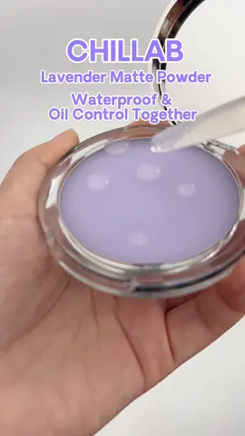 Waterproof test for our signiture LAVENDER MATTE POWDER💜💜💜#CHILLAB #chillabsingapore #chillabpowder #fyp #powderlesspowder #beauty #oilcontrol #mattepowder #waterproof 