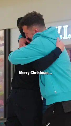 “You just helped me more than you know” 🥹❤️ #mall #christmas #holidays #ipad #money #surprise #kindness #family #mom 