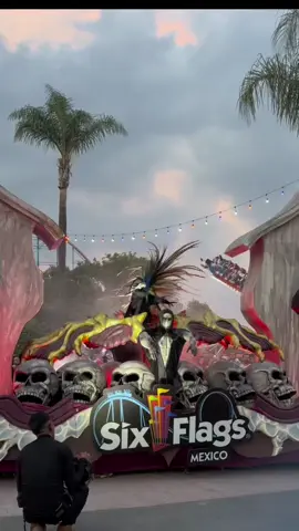 Festival de terror con @kaisen #sixflags #CapCut #festivaldelterror #experienciaparanormal 