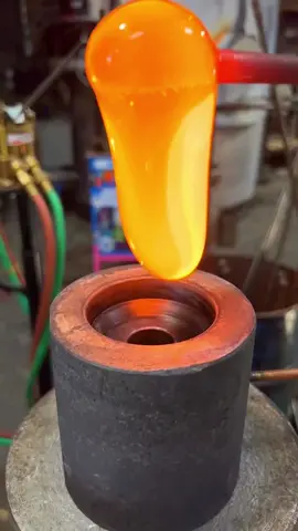 Asmr vidro derretido 🔥🔥#glass #satisfying #satisfy #satisfyingvideos #satysfying #asmr #trend #satisfaction 