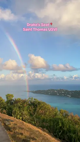 The most breathtaking views #stthomasvirginislands #virginislands🇻🇮 #drakesseat #sainthomasvirginisland #saintthomas #carribeantiktok #rainbow #sunrise #breathtakingviews #tiktoktravel 