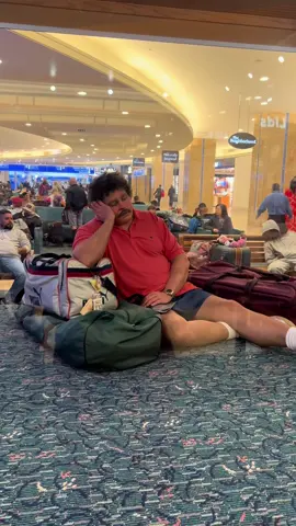 i hope he’s ok in there … 38 years 💔 #thetraveler #orlandoairport #jacobandthestone #empath 