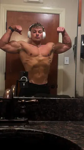 a week off killed me #aesthetic #fit 