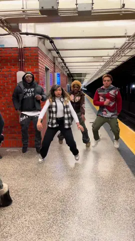 Take it back 🔥 #fypシ #foryourpage #foryou #dance #newdance #nyc #xyzbca #trending #danielamontero1018 