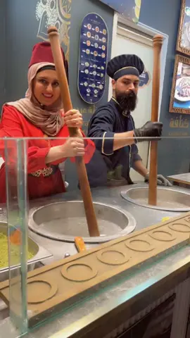 @shakarji @global village @motex exhibitions syria #شكرجي #شكرجيييي #بوظة #بوظة_عربية #بوظةعربيةولاطيب😋😋🍦🍦🤩🤩🤩 #بوظة_بكداش #بوظة_عربي_بلفستق #كنافة_نابلسية #كنافة_بالجبنة #كنافة_بالقشطة👌🏻😋😋 #علاوي_حبيب_كلبي_ابو_حسين #علاوي342 #مياس #ضيوف #جمال_طبيعي #تركية🇹🇷 #ابوظبي_سعودية_بحرين #ريل #سورية🇸🇾_العراق🇮🇶_سعوديه🇸🇦_اردن🇯🇴 #سورية_ادلب_حمص_دمشق_شام_درعا_حماة 