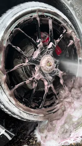 Satisfying wheel clean. 😬 #detailing#satisfying#carwash#cleaning#asmr#autodetailing#carclean#deepclean  