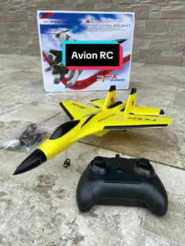 Conviertete en un gran piloto con este avion a control remoto.  #productostopaliexpress #loquetiktokmehacecomprar #juguetes #tecnologia #acontrolremoto #avion 