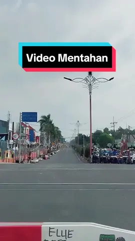 Video Mentahan buat prank temen atau story WA bisa juga buat bahan editing kalian 📍 : Jln. Gajah Mada, Kota Mojokerto #mentahanvideo #mentahan #bahanswmu #bahanstory #bahanstorymu #bahanedit #bahaneditan #bahaneditanmu #bahanediting #keretaapi #keretaapikita #keretaapitiktok #keretaapiindonesia #kai #ptkaiindonesia #ptkai  #mojokerto #mojokertotiktok #mojokertojalanjalan #mojokertokeren #mojokertohits #mojokertohitz #mojokerto24jam #mojokerto_story #mojokertombois #wisatamojokerto #exploremojokerto #trendingmojokerto #fypmojokerto #infojalanjalanijj #infojalanjalan #fyp #fyptiktok #fypvideo #trending #trendingvideo #trendingtiktok