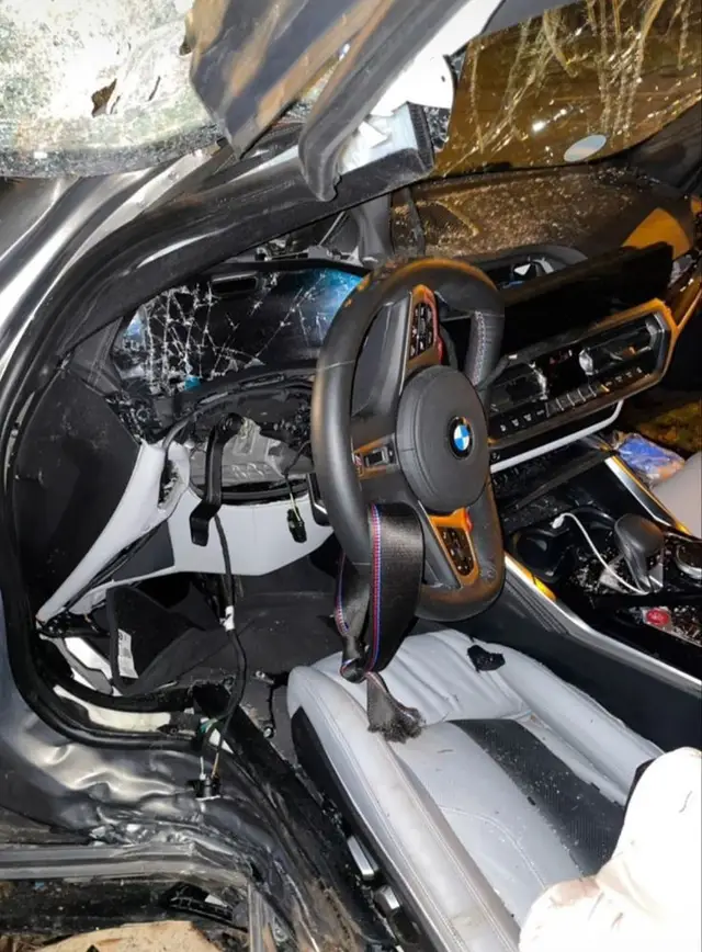 #crash #bmwcrash #bmwcrash🥺 #bmw💔 #bmwnight #bmw #🥀🖤🥀 #global #немецкий #бмвсила #кеш #дорожнаяавария 