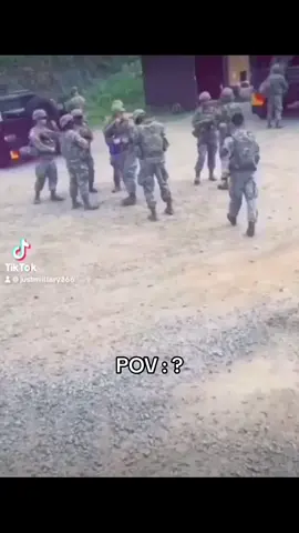 Fake granade prank on Soildiers 😂😂#military #goviral #funnymoments #viral🖤tiktok☆♡ 
