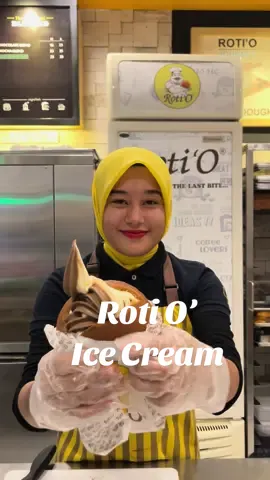 Roti O Ice Cream  #rotio #cake #bread #food #kulinertiktok #kulinerpadang #cafe #cafefood #foodreview 