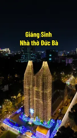 Nhà thờ Đức Bà - Giáo Phận Sài Gòn Notre Dame Cathedral 😍😍😍 Dù nhà thờ đang trong quá trình tu sửa, nhưng vẫn khoác lên bầu không khí Giáng Sinh giữa lòng Sài Gòn 🎄🎄🎄🎄🎄 #nhathoducbasaigon #gpsaigon  #merychristmas #giangsinh2023  #nguoiconggiao #nhathoconggiao  #TThai 