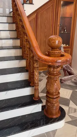 Hoàn thiện xong cầu thang gỗ gõ đỏ-gỗ tự nhiên cho khách iu! #cầuthanggỗ #cauthanggo #woodstairs #cầuthang #cauthang #stairs #noithat #đồgỗ #cuagotunhien #đồgỗphươngnam #dogophuongnamtg #mocphuongnam #xuhuong #trending 