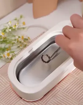 😍 This device cleans glasses and jewelry very easily! 💎 Ultrasonic cleaner provides the ultimate deep clean in 5 minutes. ✅ Clean the places you can’t reach! ✅Clean thoroughly at the touch of a button. ✅Suitable for all kinds of objects!