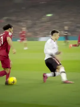 Salah VS Martinez💀 | #fyp #foryou #football #salah #liverpool #manchesterunited 