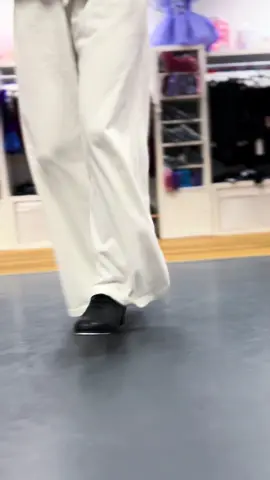 All i want for Christmas is shoes!!!! #dancewearonthemove #dancewear #dancer #danceshop #dance #dancewear #dancing #dancechallenge #danceroutine #dancers #tap #tapdance #taper #tapping #bloch #blochuk 