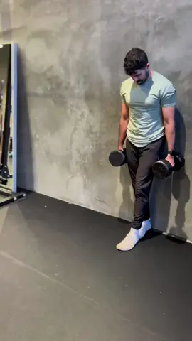 If you try all of the above tips and still feel your lower back straining then try these ⬇️ - Decrease the weight, and increase reps  - Work on your hamstring mobility  - Improve core strength via bird dogs, side planks, dead bugs  Let me know if you have any questions or want other exercises covered in the same manner as the above video #deadlifts #exercisetips #formtips #beginnerfitnesstips #fitnesstips #rdl #legday #lowerbackpain #lowerbacktight #exerciseform #exercisetechnique #kinesiolofy #biomechanics  #fyp 