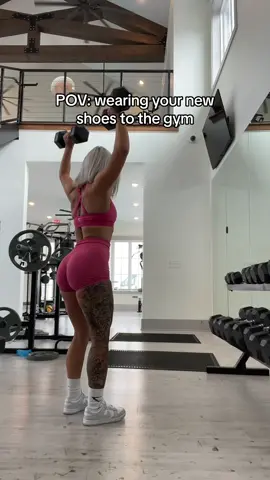 Can’t crease dont scuff 💭 @Gymshark code AUBRIE for 20% off rn 🙂 #gymhumour #fyp 