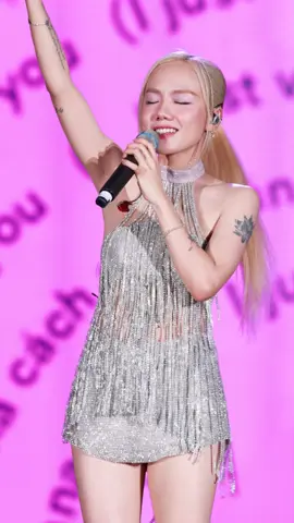 Cùng Phương Ly đi tìm mặt trời nào #PhuongLy  #vinwonders  #8wonder  #Maroon5  #wakeupfestival #PhuQuoc #longervideos  #ngotranhaian  #quycoctu #tiktokgiaitri